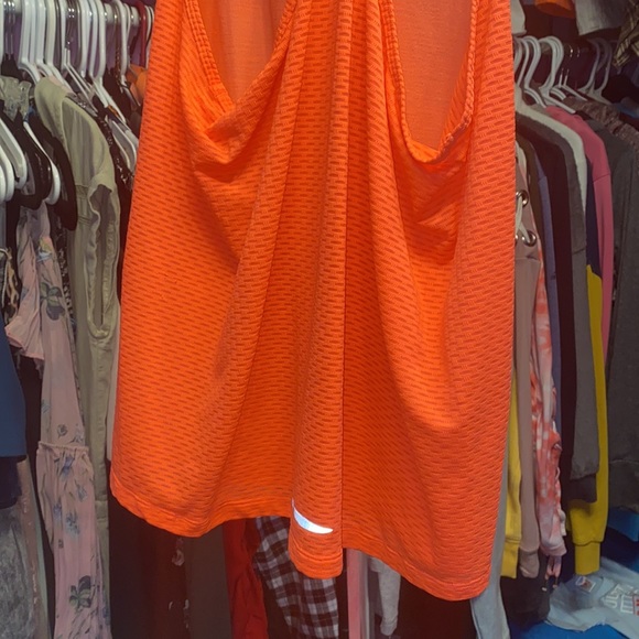 Ladies Orange UNDER ARMOUR running tank top T shirt exercise yoga fitness sz MD - Picture 7 of 9